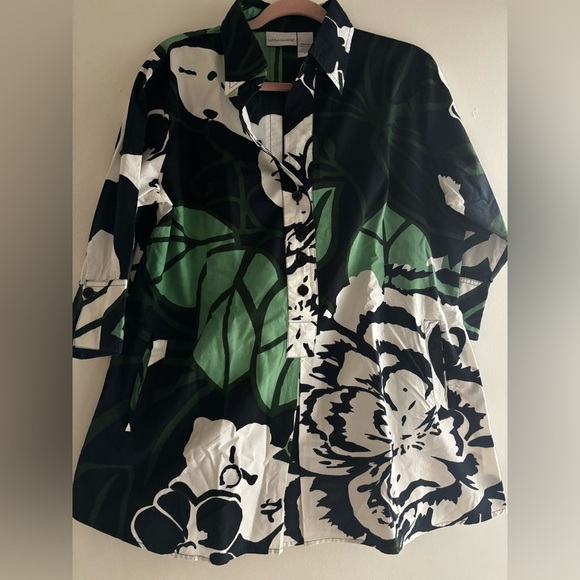 Floral Black and Green Button-Up Shirt - Picture 1 of 2